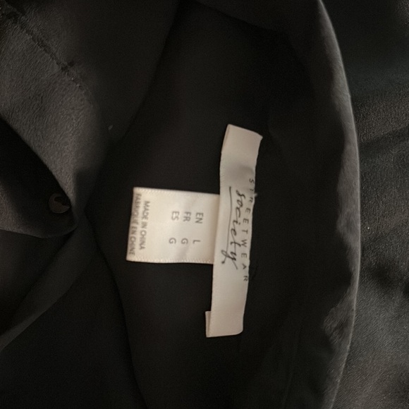 Black long-sleeve dress from Streetwear society. Size is large - Picture 4 of 4